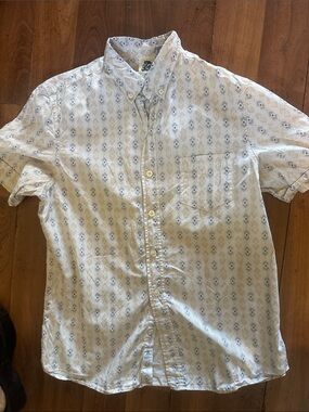 Men's Light Beige Short-Sleeve Printed Button-Down Shirt